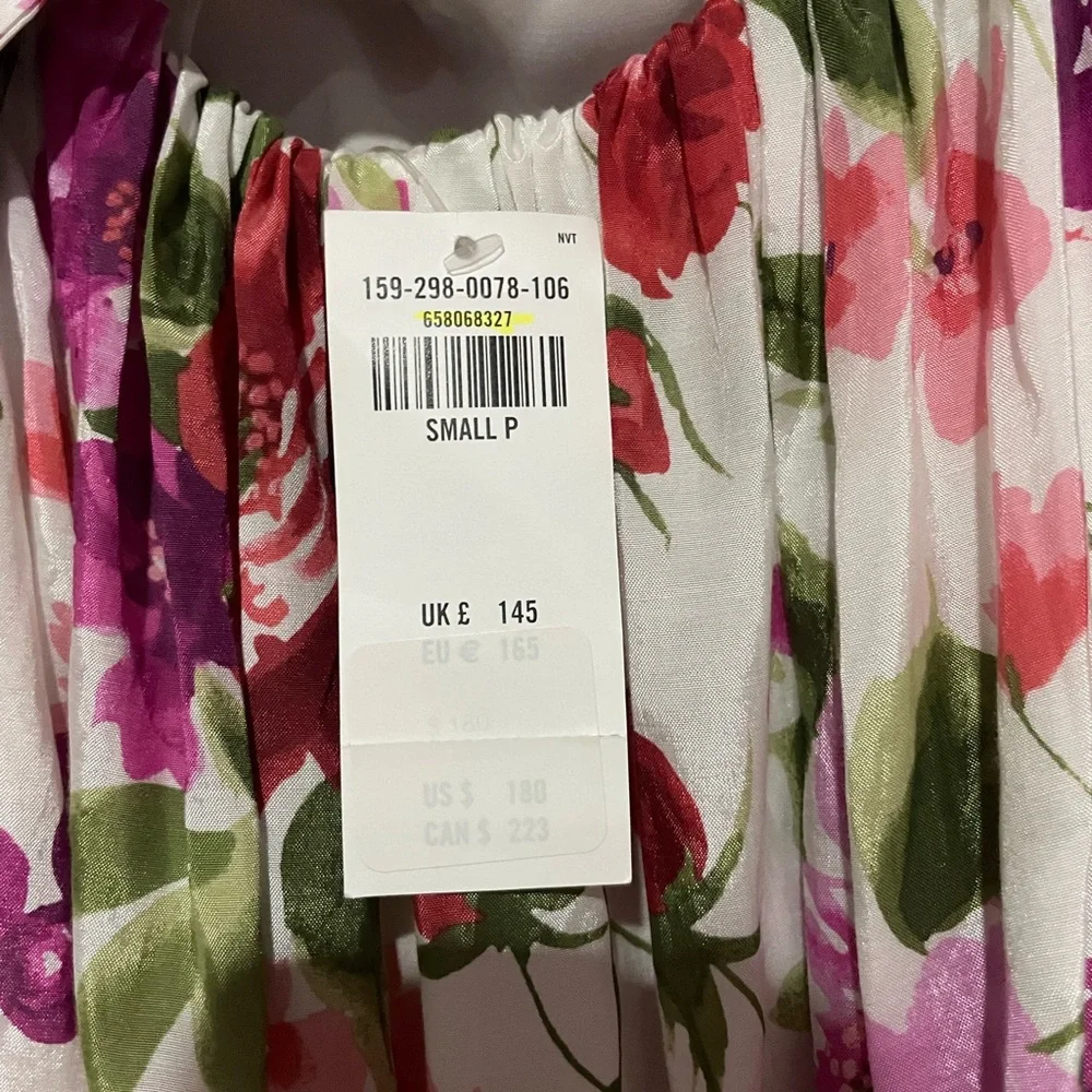 Abercrombie & Fitch - Maxi Dress Strawberry Print and Bow tie Back